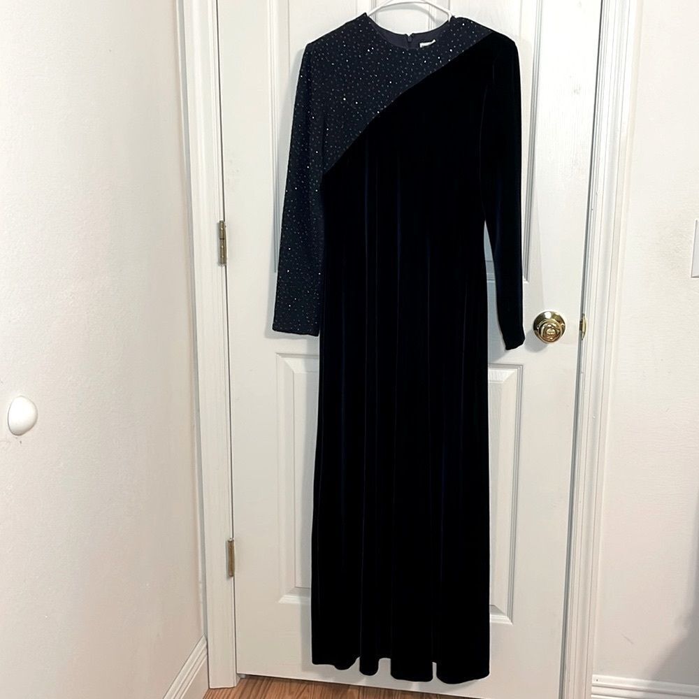 Vintage Jessica Howard Evening Gown, Black, long sleeve, bejeweled, 6 - Picture 1 of 5